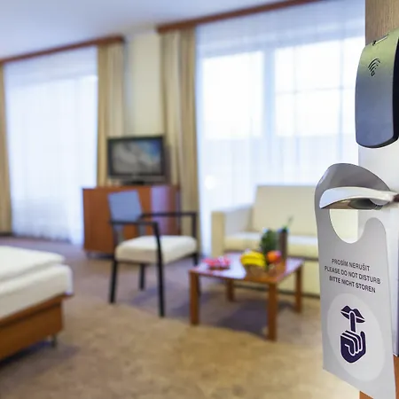 Academic & Congress Centre Hotel 4*