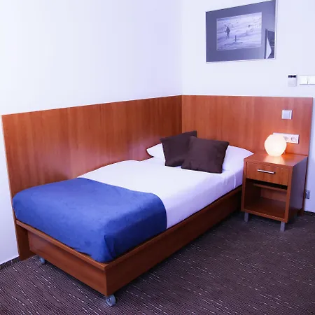 Academic & Congress Centre Hotel 4*