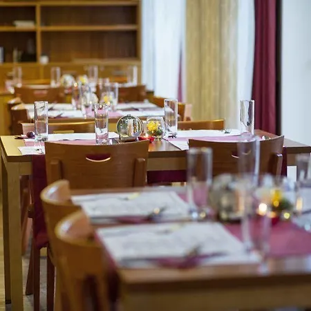 Academic & Congress Centre 4* Roztoky (Prague-West)